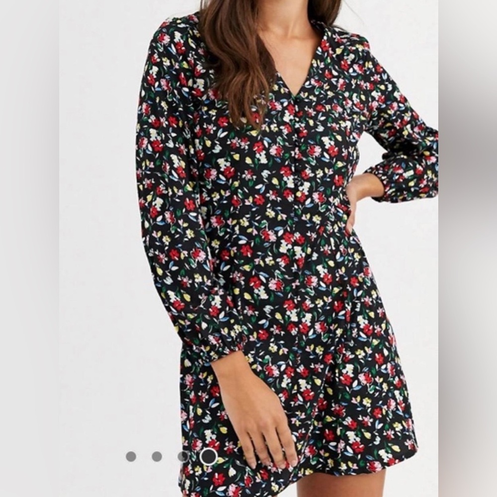 Wednesday’s Girl Floral Mini Dress Black Multicolor V Neck Long Sleeve XS